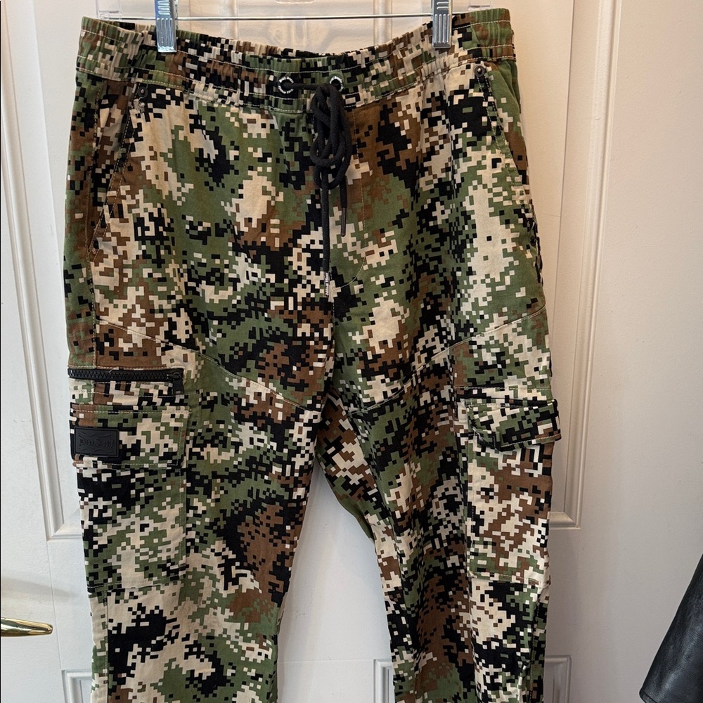 Men's Digital Camo Cargo Pants - Green Camouflage